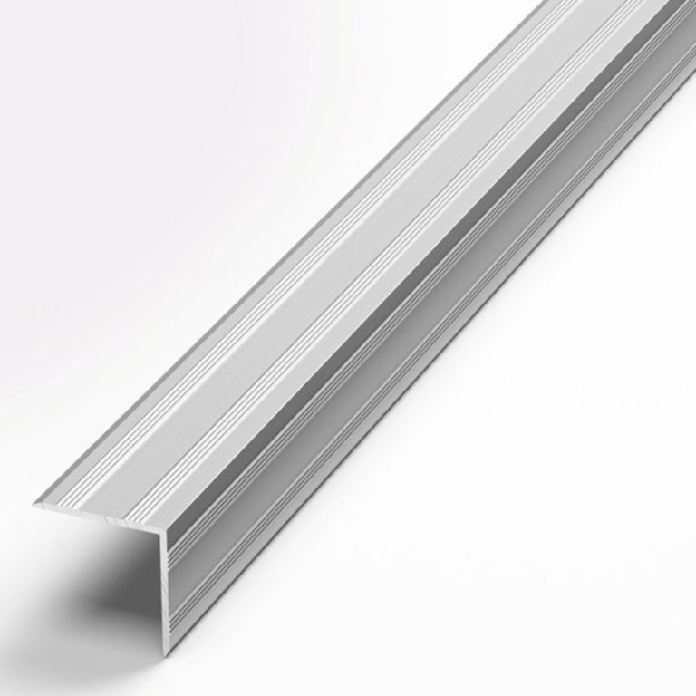 Порог угловой алюминиевый ПУ 07, цвет алюминий, длина 90 см.